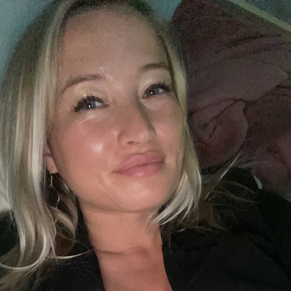 Meet your Posher, Ellise